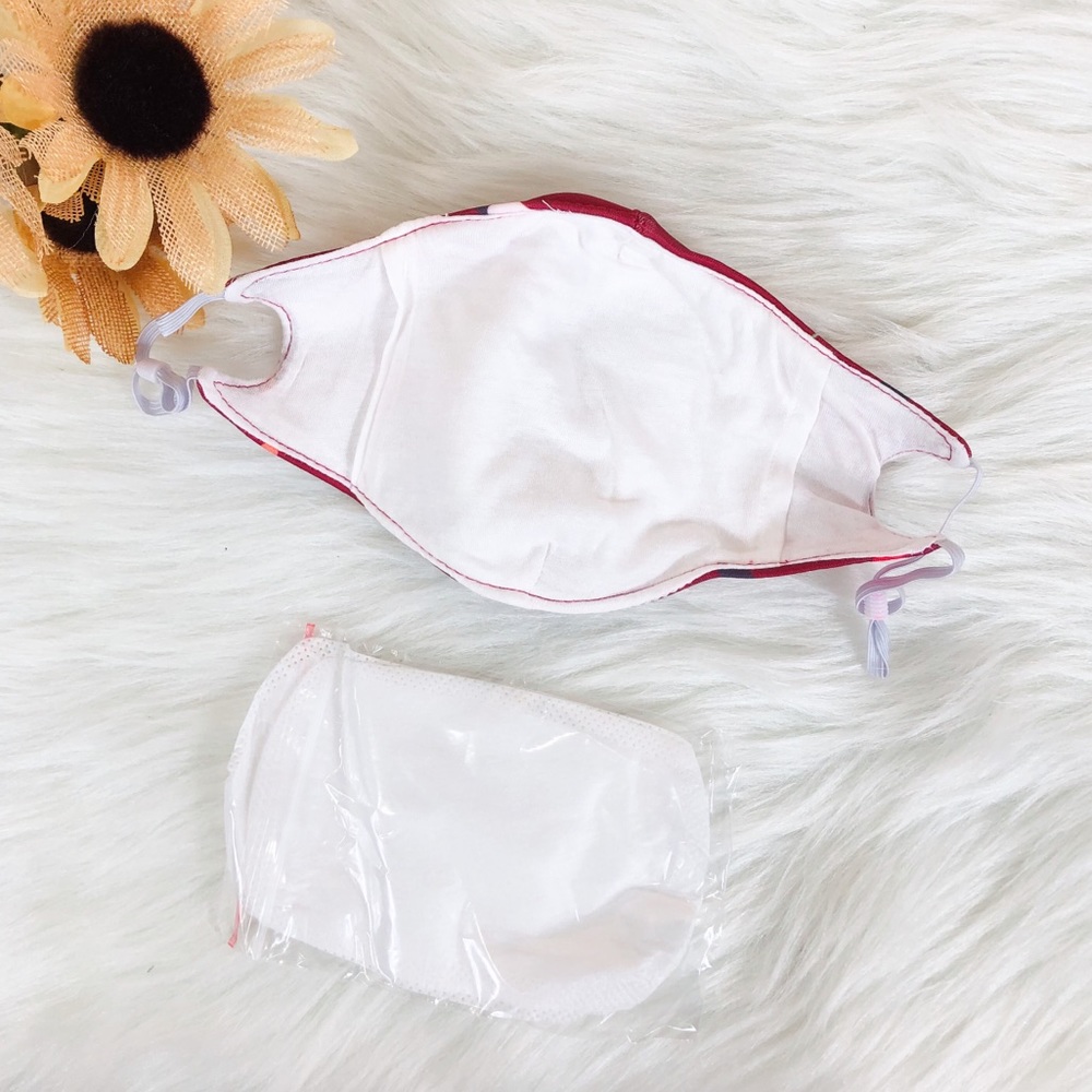NEW‼️RED FACE MASK - mask - Picture 2 of 2
